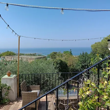 L'ulivo - Mini Con Terrazzo E Solarium Privato, Ischia *